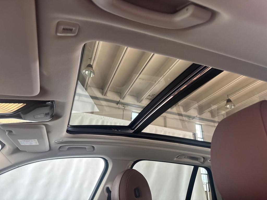 BMW X5 xdrive30d mhev 48V xLine auto