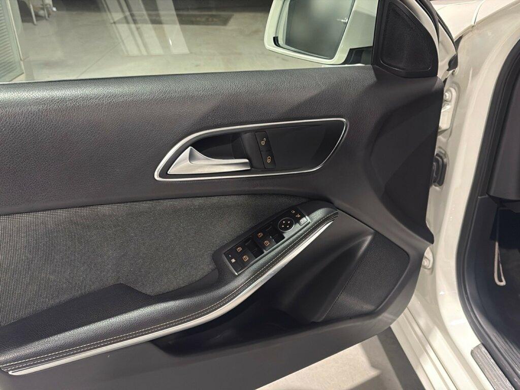 Mercedes Classe A 180 d Executive my16