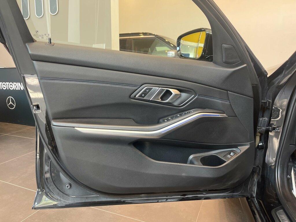 BMW Serie 3 330d Touring mhev 48V xdrive Msport auto