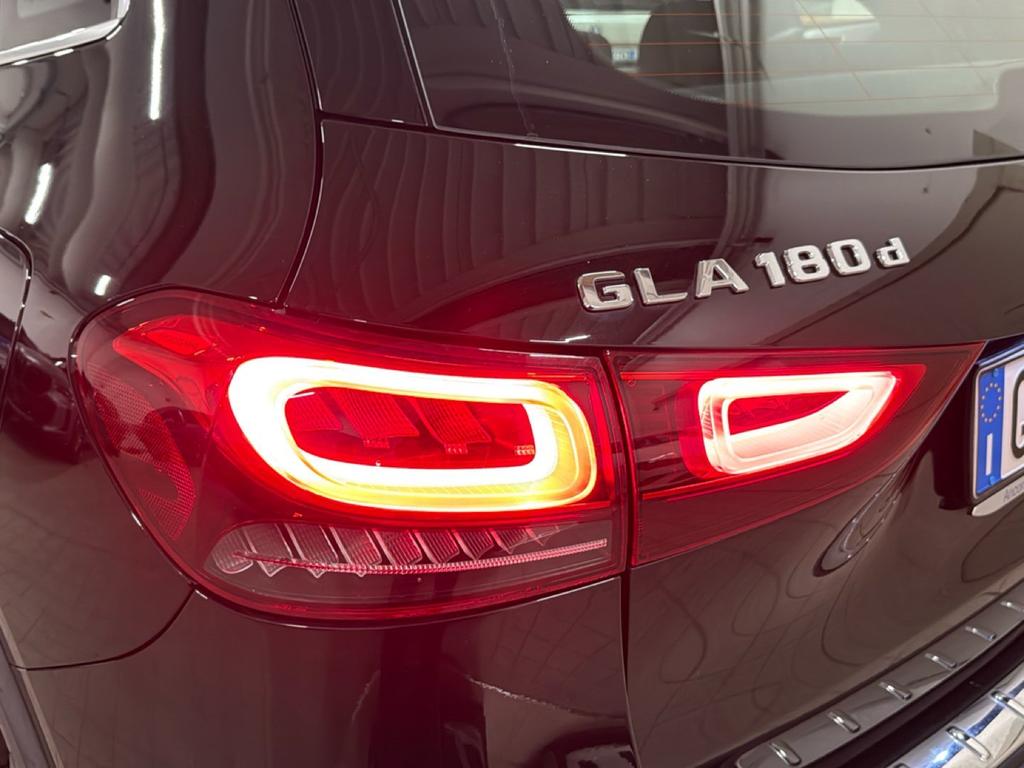 Mercedes GLA 180 d Sport auto