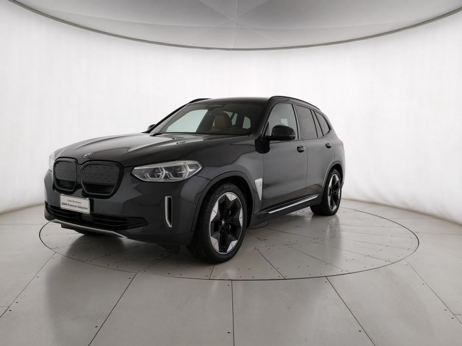 BMW iX3 bev Impressive