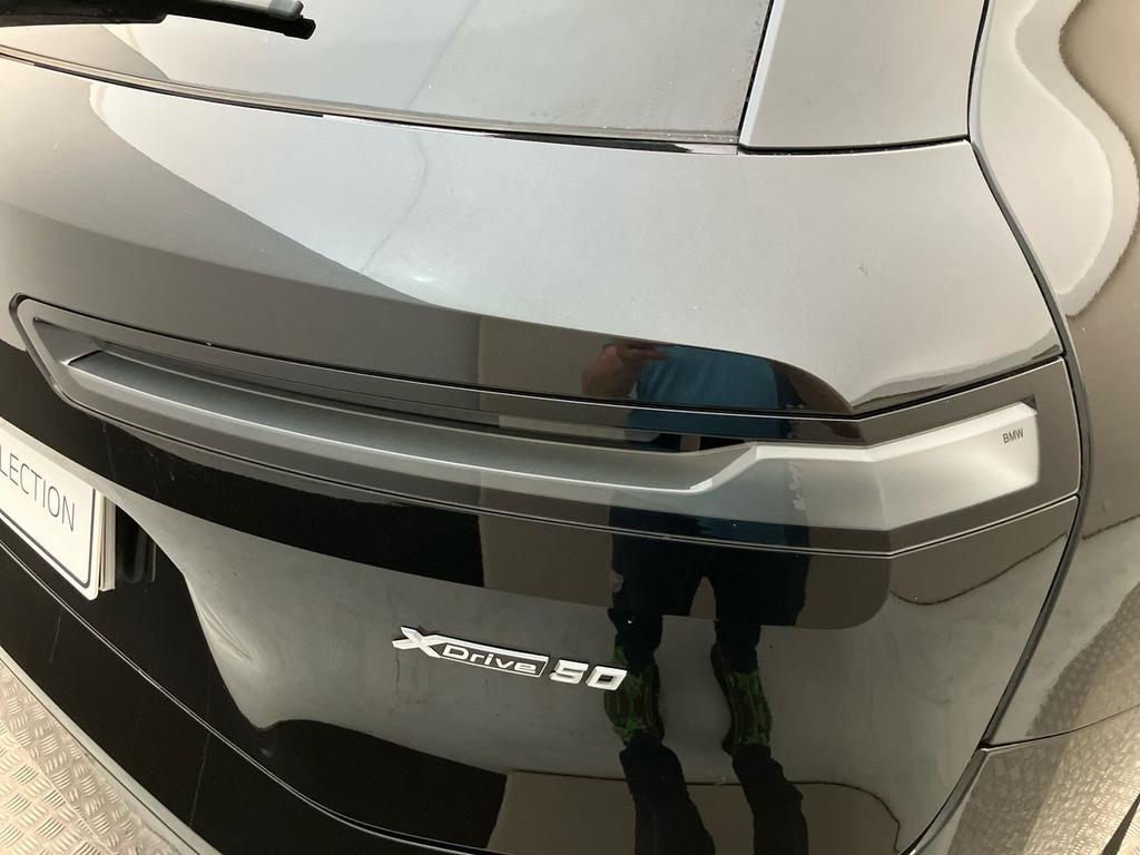 BMW iX xdrive50 pacchetto sportivo
