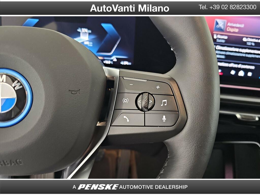 BMW iX1 edrive 20 X-Line