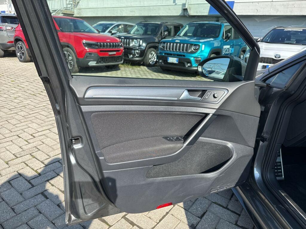 Volkswagen Golf 5p 1.6 tdi Sport 115cv dsg