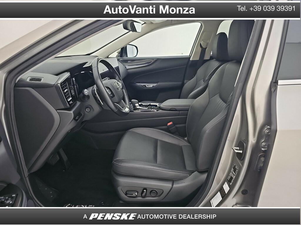 Lexus NX 2.5 plug-in Premium 4wd e-cvt