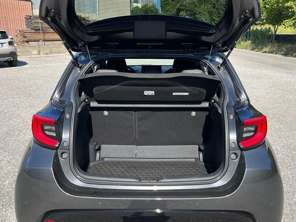 Toyota Yaris 1.5 hybrid Energy
