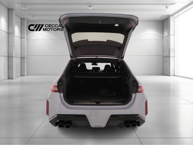 BMW M5 Touring 4.4 727cv auto