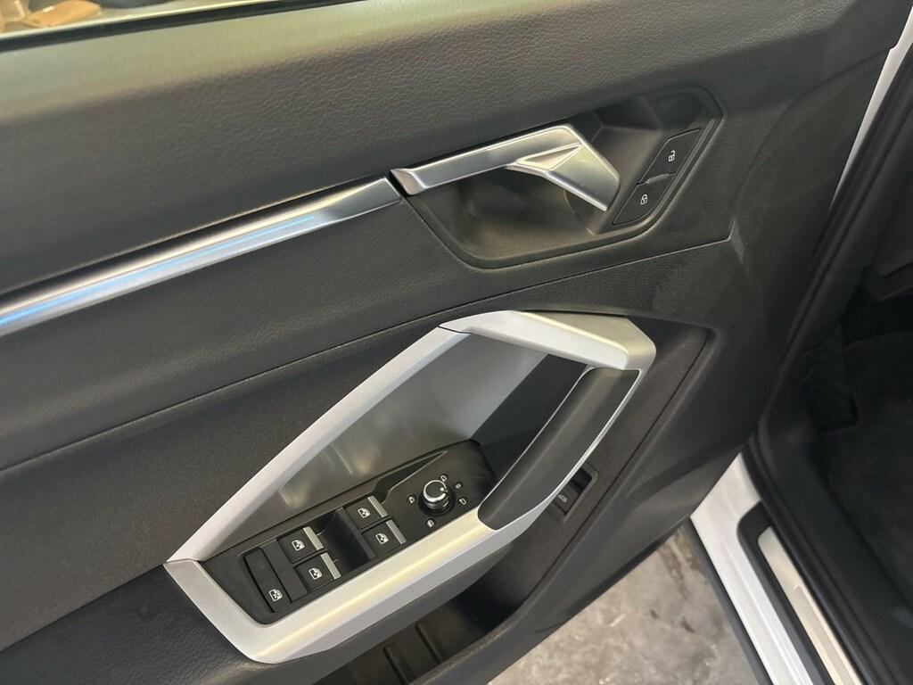 Audi Q3 35 1.5 tfsi Business Advanced s-tronic