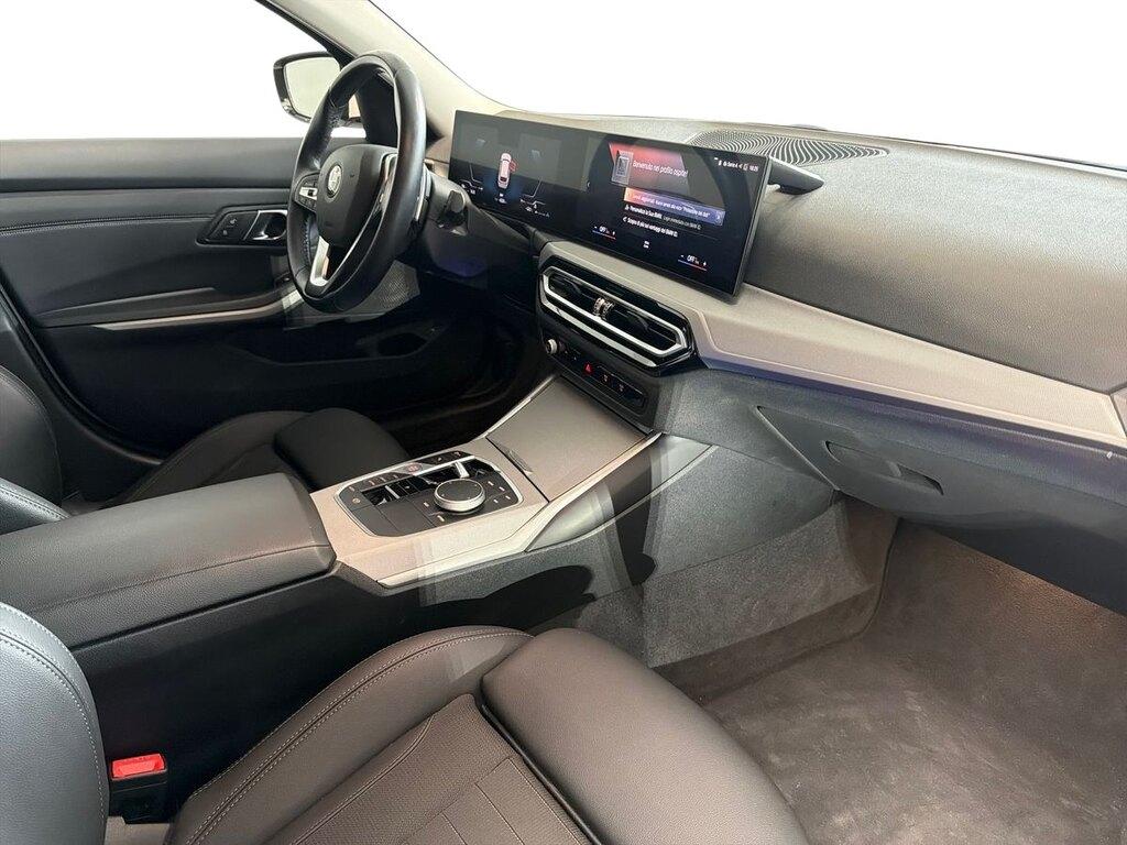BMW Serie 3 318d Touring mhev 48V auto