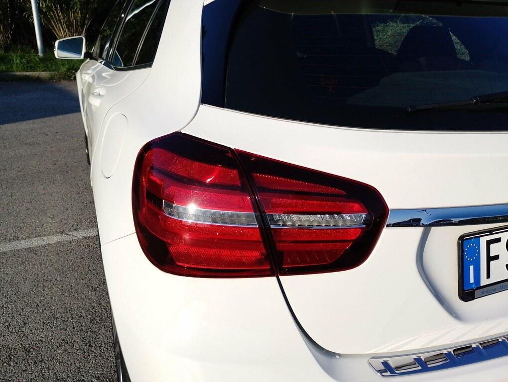 Mercedes GLA 200 d Premium 4matic auto