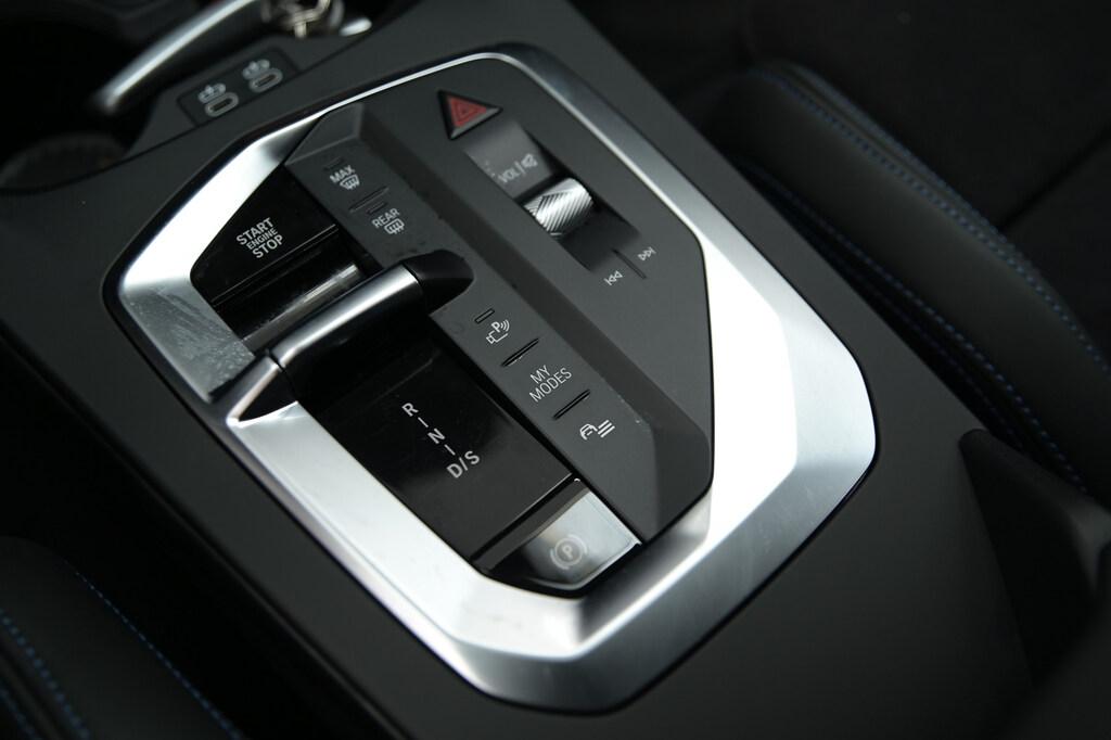 BMW Serie 1 120d 48V auto