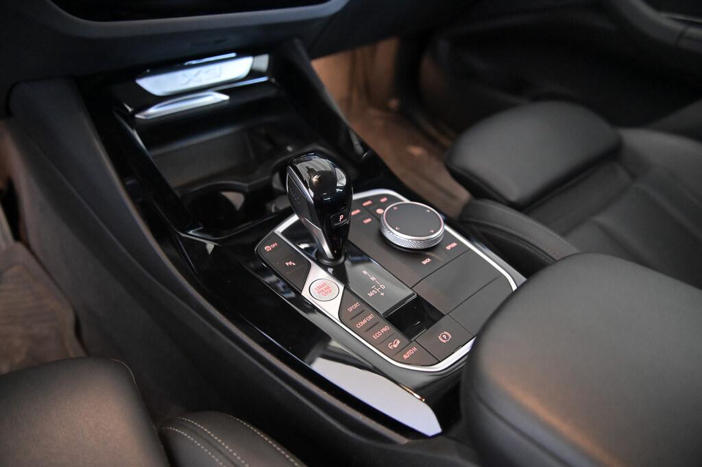BMW X3 xdrive20d mhev 48V auto
