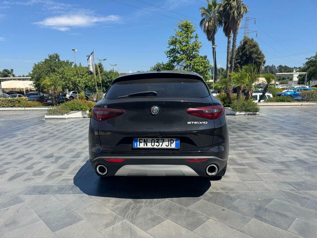 Alfa Romeo Stelvio 2.2 t Super rwd 180cv auto