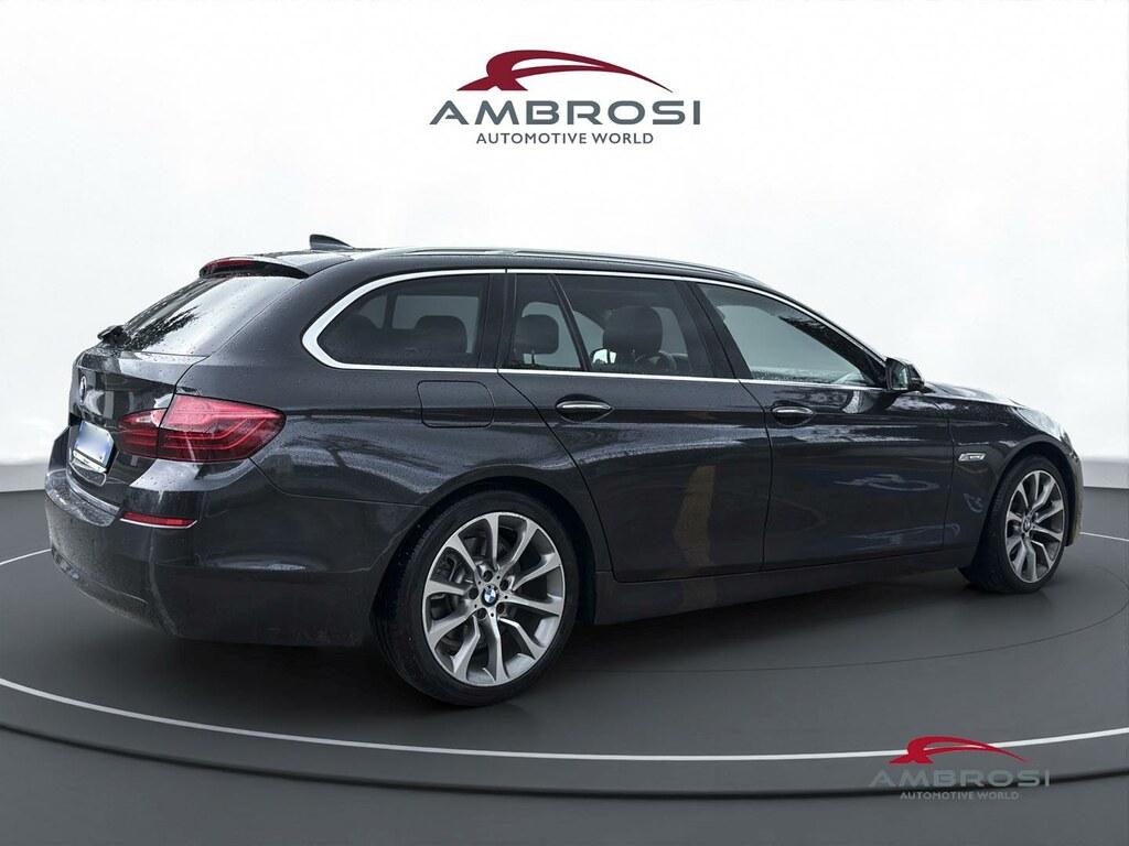 BMW Serie 5 520d Touring xdrive Luxury 190cv auto