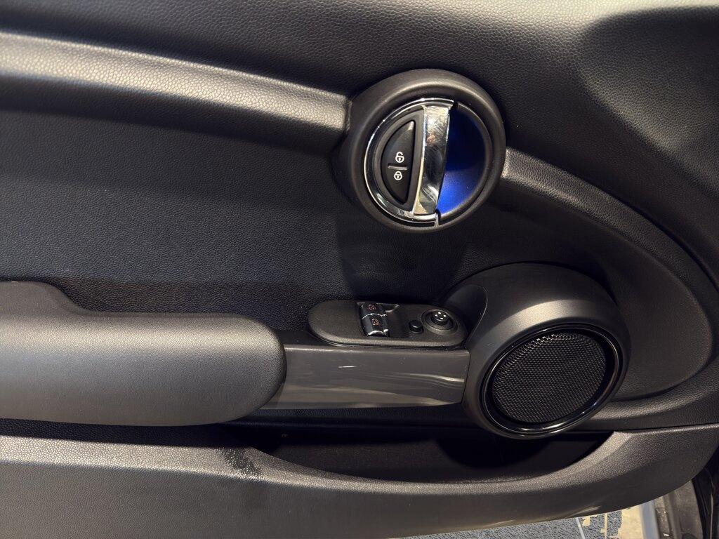 Mini Cooper Cabrio 1.5 Cooper Hype