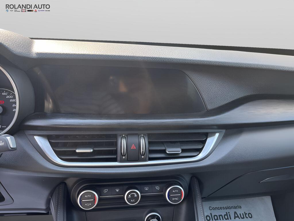 Alfa Romeo Stelvio 2.2 t Business rwd 180cv auto