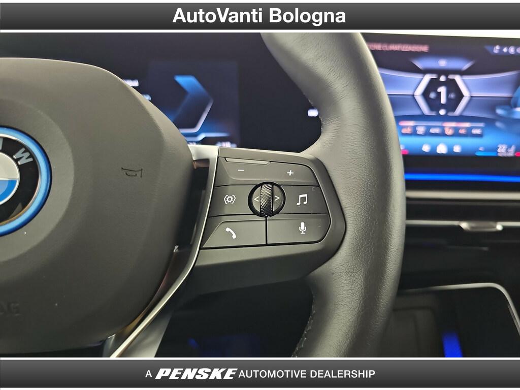 BMW iX1 edrive 20 X-Line