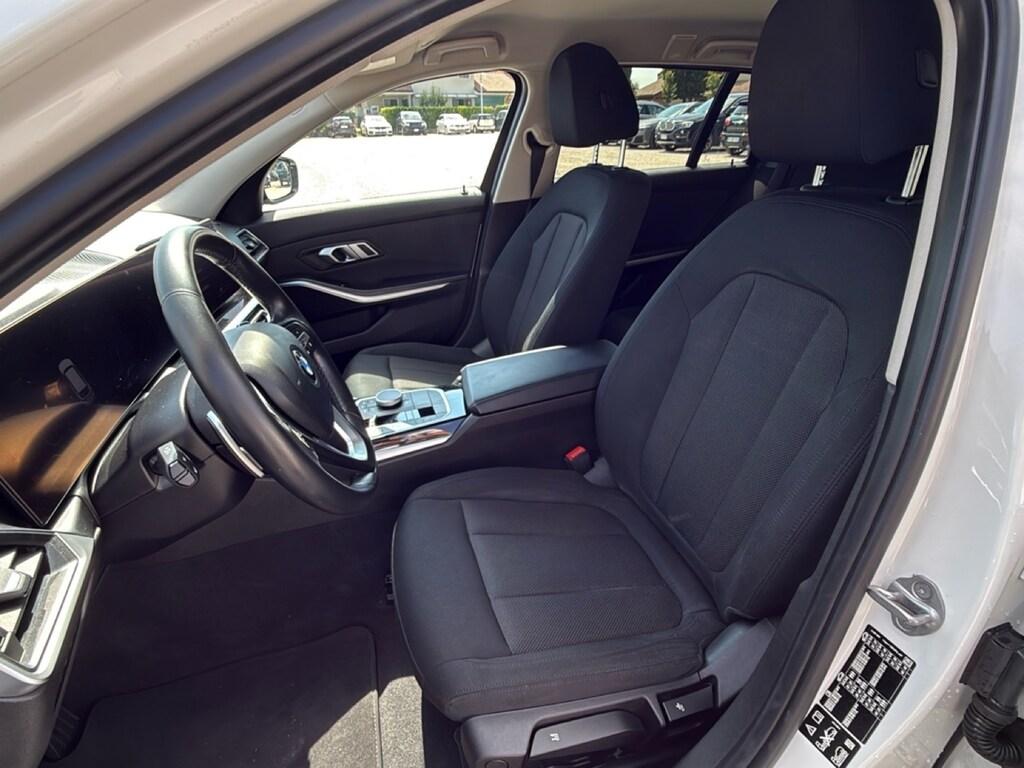 BMW Serie 3 320d Touring mhev 48V xdrive auto