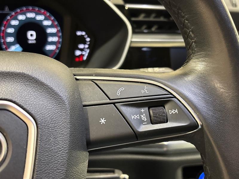 Audi Q3 35 2.0 tdi S Line Edition s-tronic