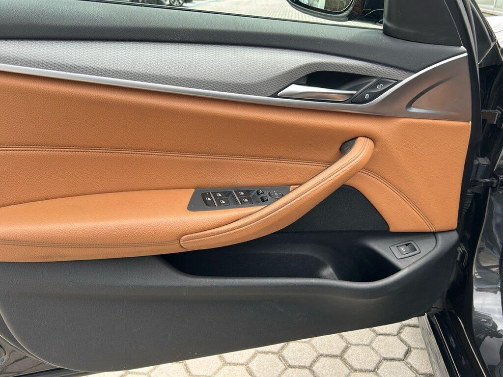 BMW Serie 5 520d Touring xdrive Msport auto