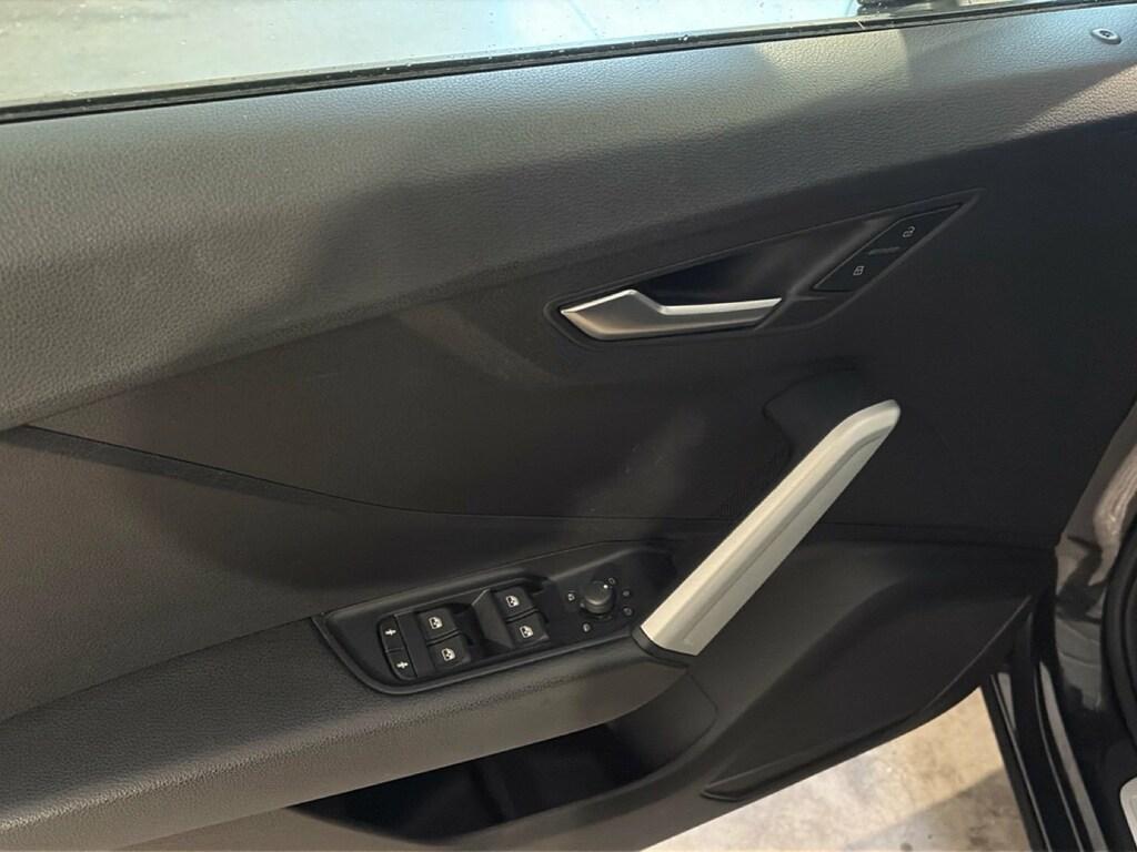 Audi Q2 30 1.6 tdi Business s-tronic my19