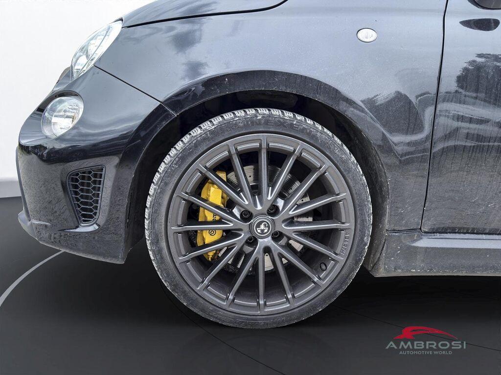 Abarth 695 1.4 t-jet 180cv