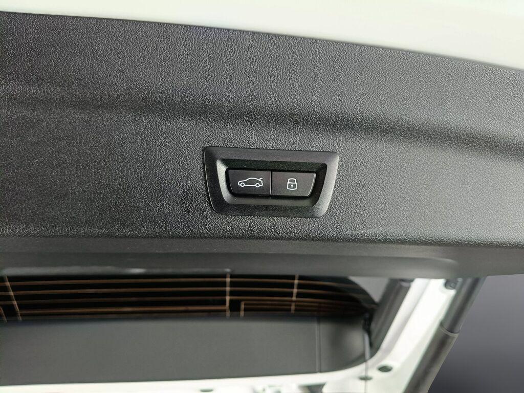 BMW iX1 edrive 20 X-Line