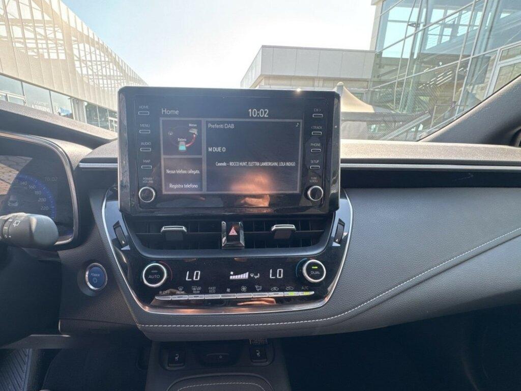 Toyota Corolla 1.8 hybrid Style cvt