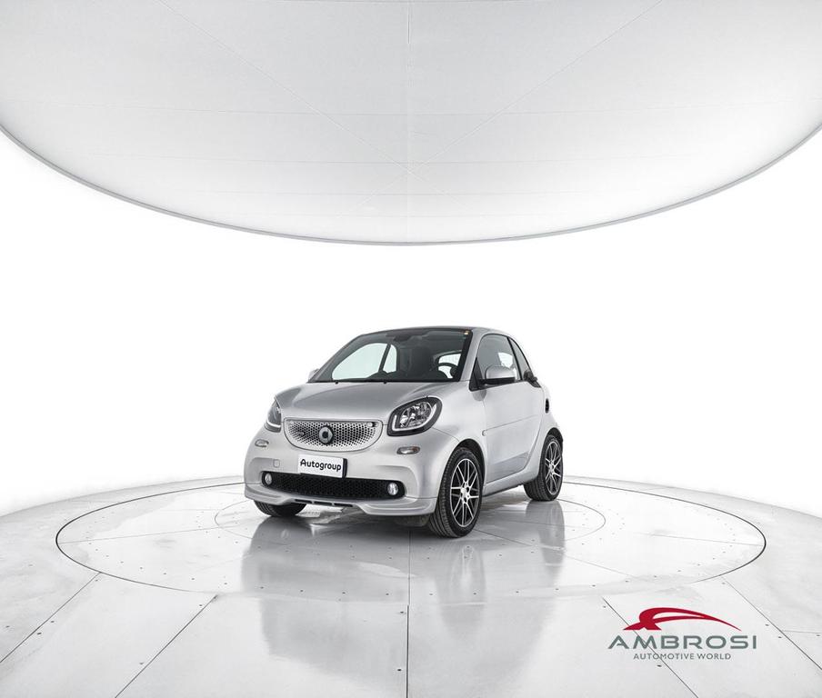 Smart fortwo 0.9 t. Brabus Xclusive 109cv twinamic