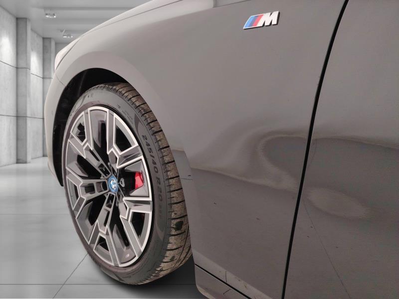 BMW i5 M i5 M60 M Sport Pro