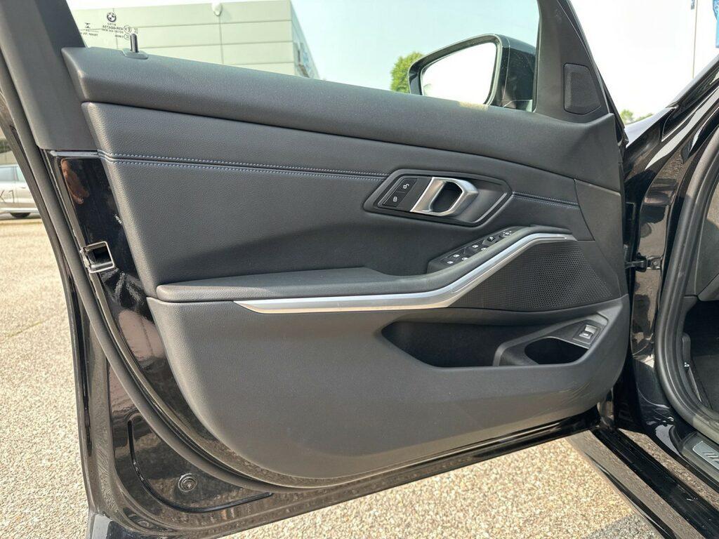 BMW Serie 3 320d mhev 48V M Sport Pro auto