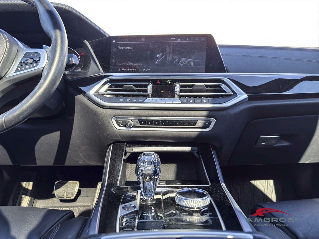 BMW X5 xdrive40d mhev 48V Msport auto