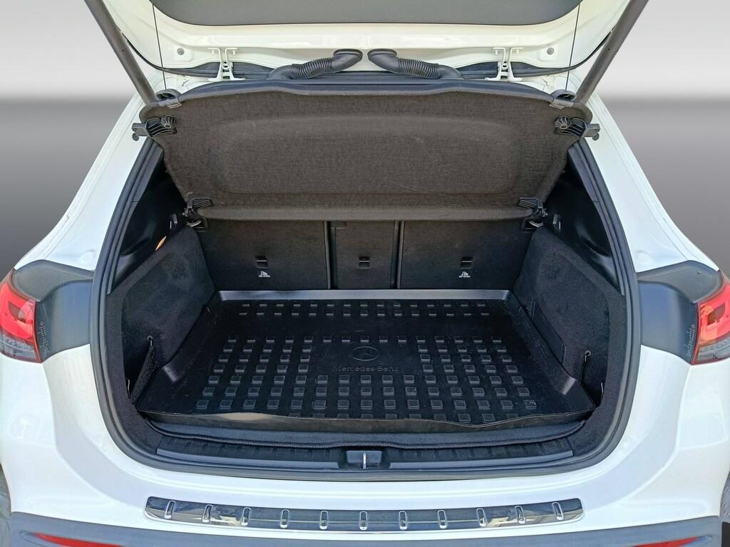 Mercedes EQA 300 Sport 4matic