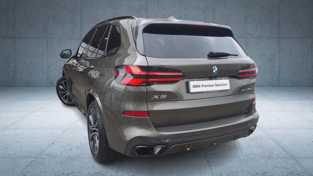 BMW X5 xdrive30d mhev 48V xLine auto