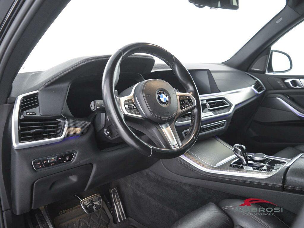 BMW X5 xdrive40d mhev 48V Msport auto