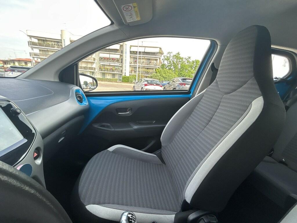 Toyota Aygo 5p 1.0 x-clusiv 72cv