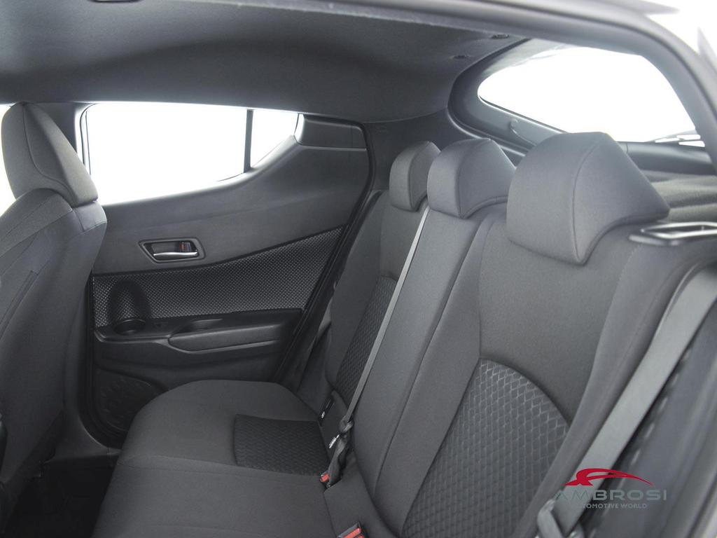 Toyota C-HR 1.8h Active e-cvt
