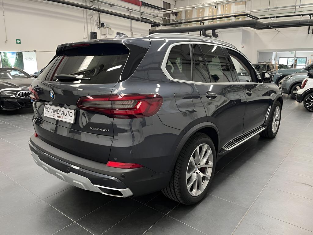 BMW X5 xdrive40d mhev 48V xLine auto