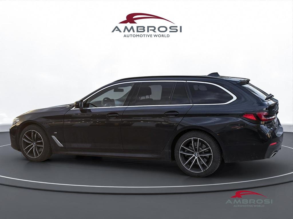 BMW Serie 5 520d Touring mhev 48V xdrive Msport auto