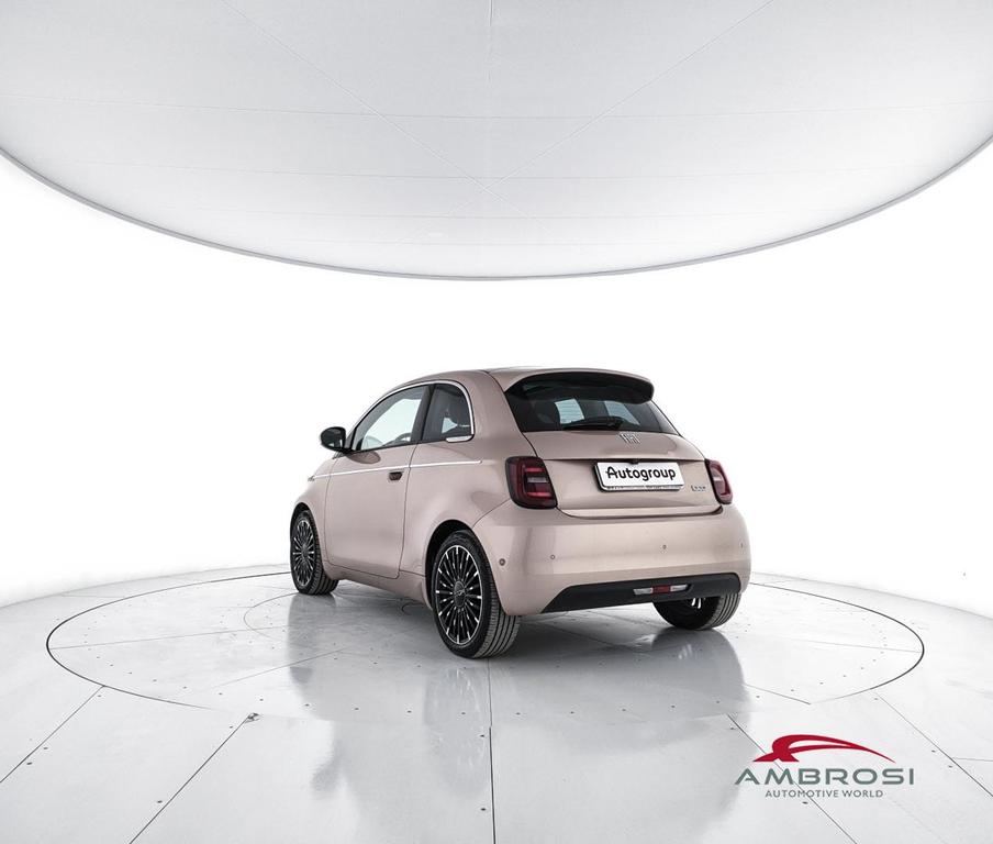 Fiat 500 e 42 kWh La Prima