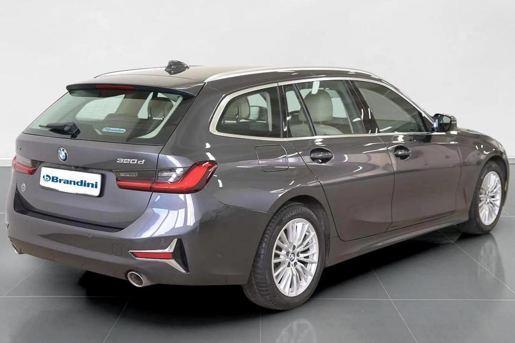 BMW Serie 3 320d Touring mhev 48V xdrive Luxury auto
