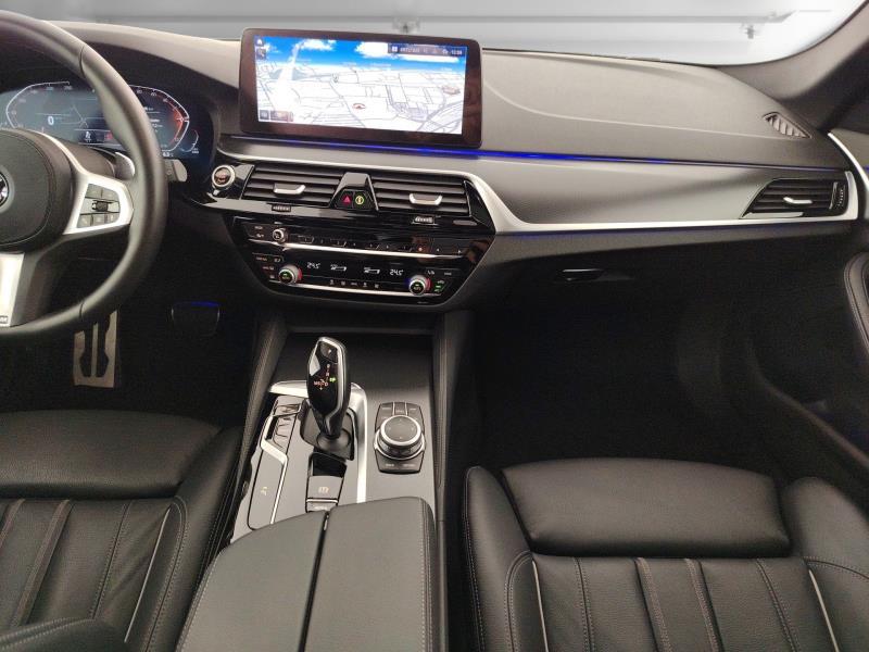 BMW Serie 5 530d Touring mhev 48V xdrive Luxury auto