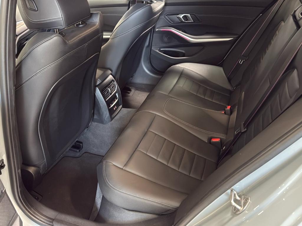 BMW Serie 3 320d Touring mhev 48V Msport xdrive auto