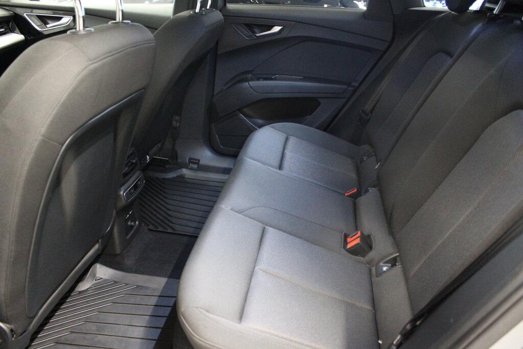 Audi Q4 e-tron 45 Business Advanced quattro