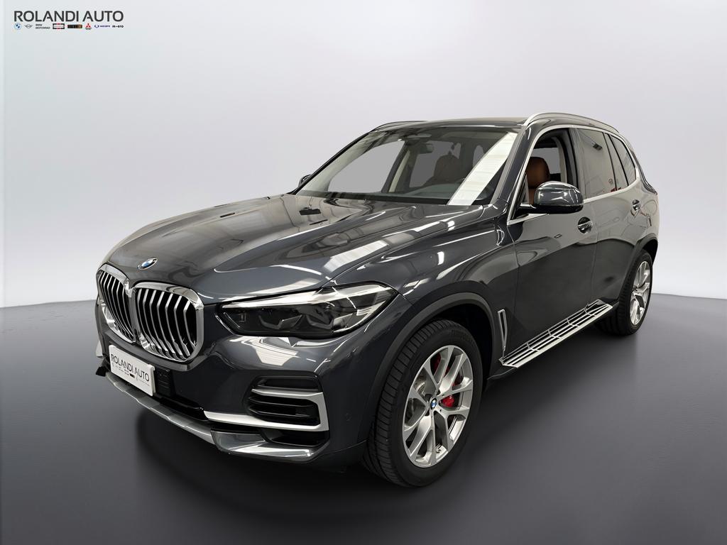 BMW X5 xdrive40d mhev 48V xLine auto