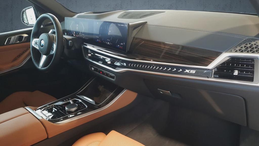 BMW X5 xdrive30d mhev 48V xLine auto