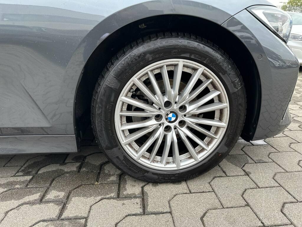 BMW Serie 3 320d Touring mhev 48V Luxury auto