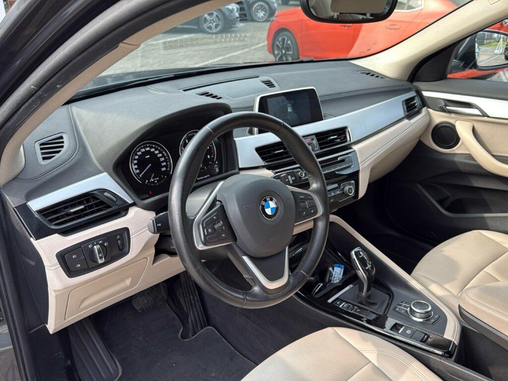 BMW X2 sdrive18d Business X auto