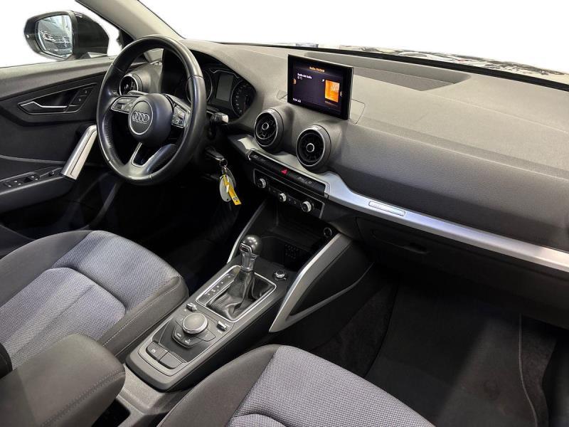 Audi Q2 30 1.6 tdi Identity Black s-tronic
