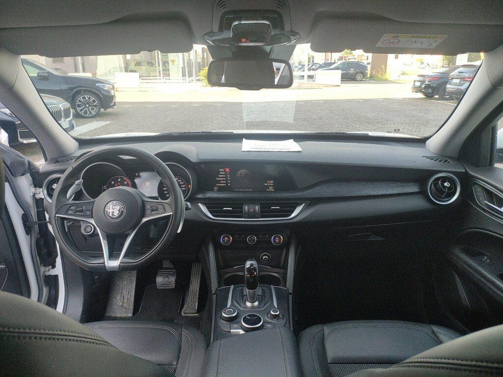 Alfa Romeo Stelvio 2.2 t Executive Q4 210cv auto my19